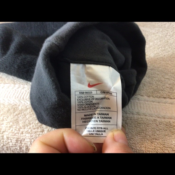 Cute Set of 2 Infant Boys Sz 0-3 M Gray & Blk Hats - Picture 7 of 11